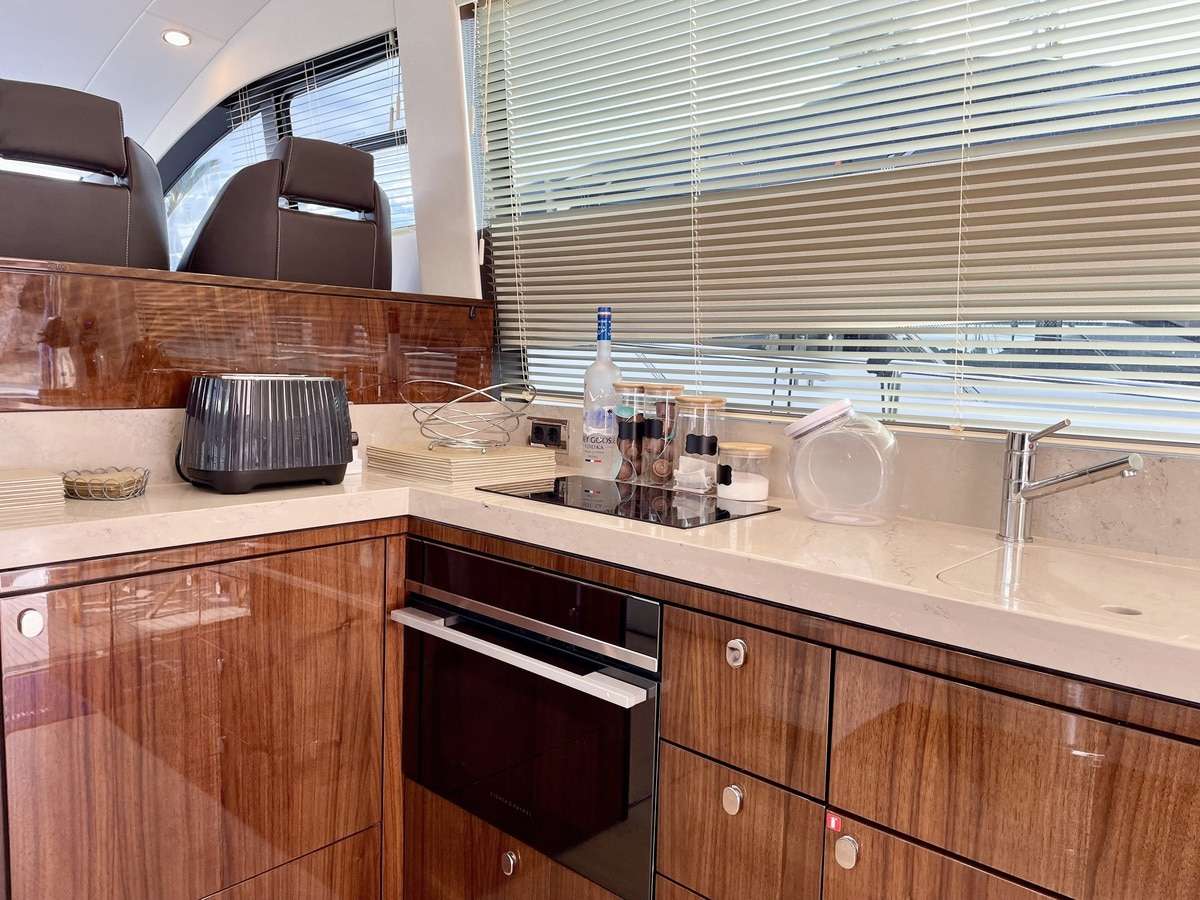 Fairline 50