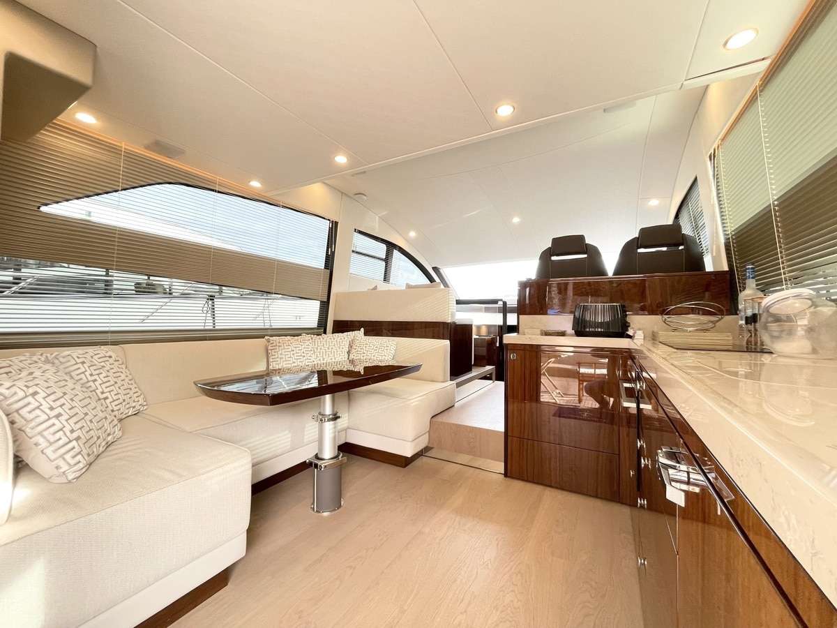 Fairline 50