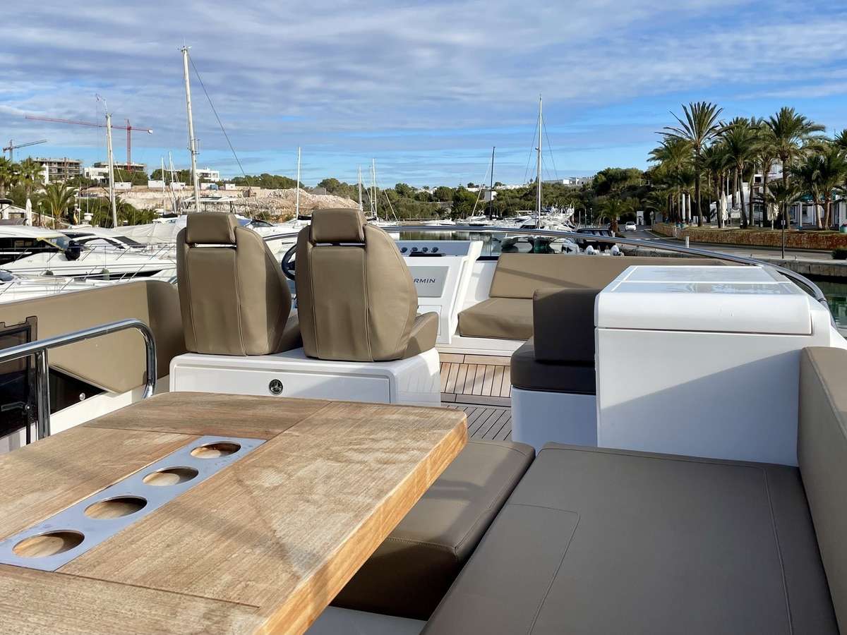Fairline 50