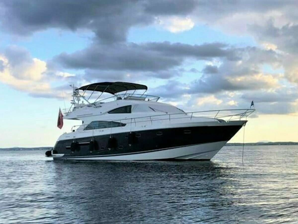 Fairline 65