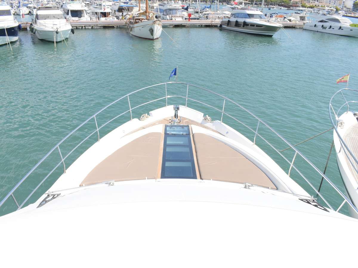 Fairline 65