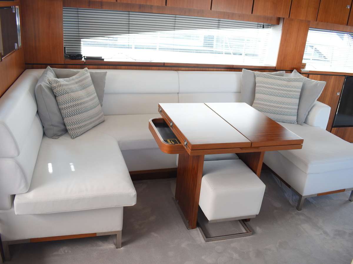 Fairline 65