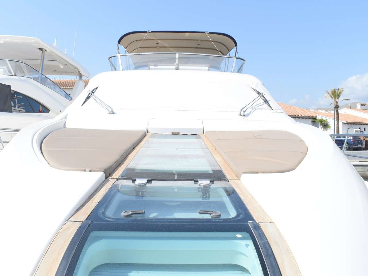 Fairline 65