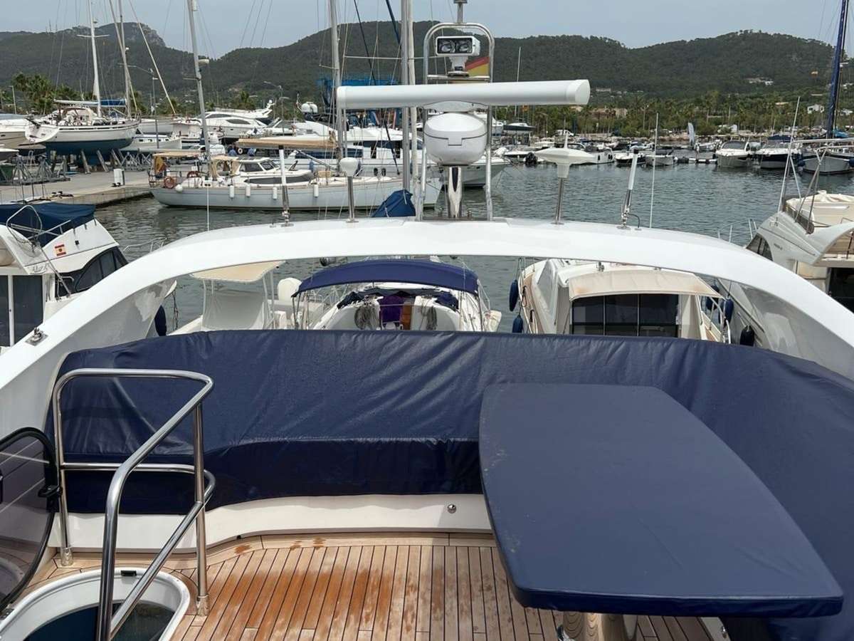 Princess 52 with Seakeeper gyro