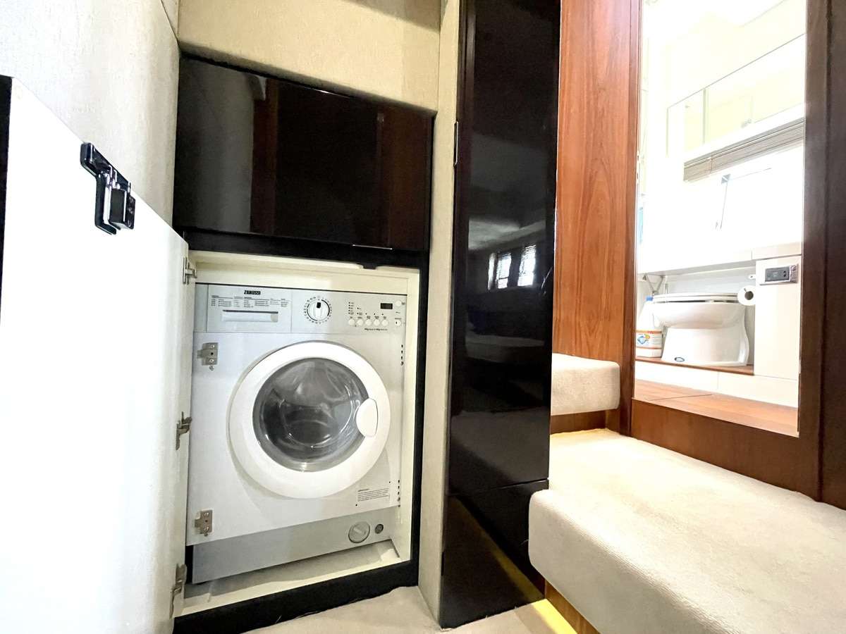 Fairline 50