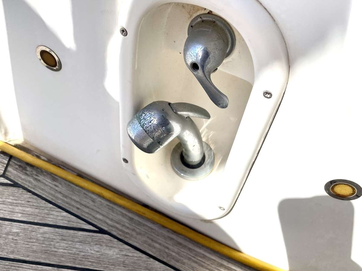 Sealine 42