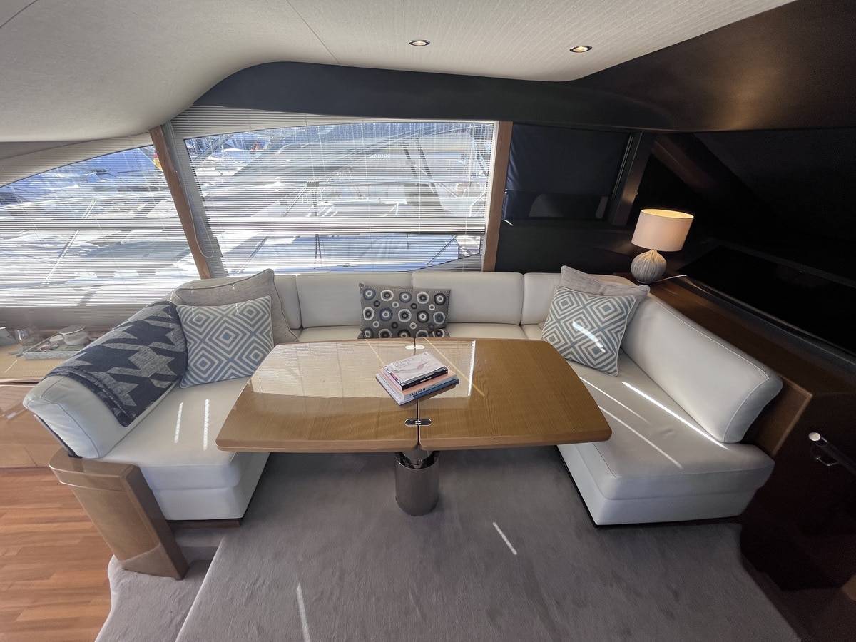 Princess 52 with Seakeeper gyro