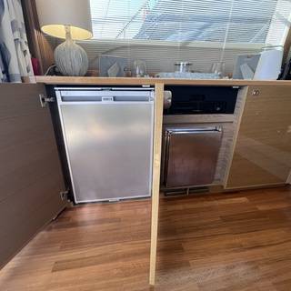 Boat image 12