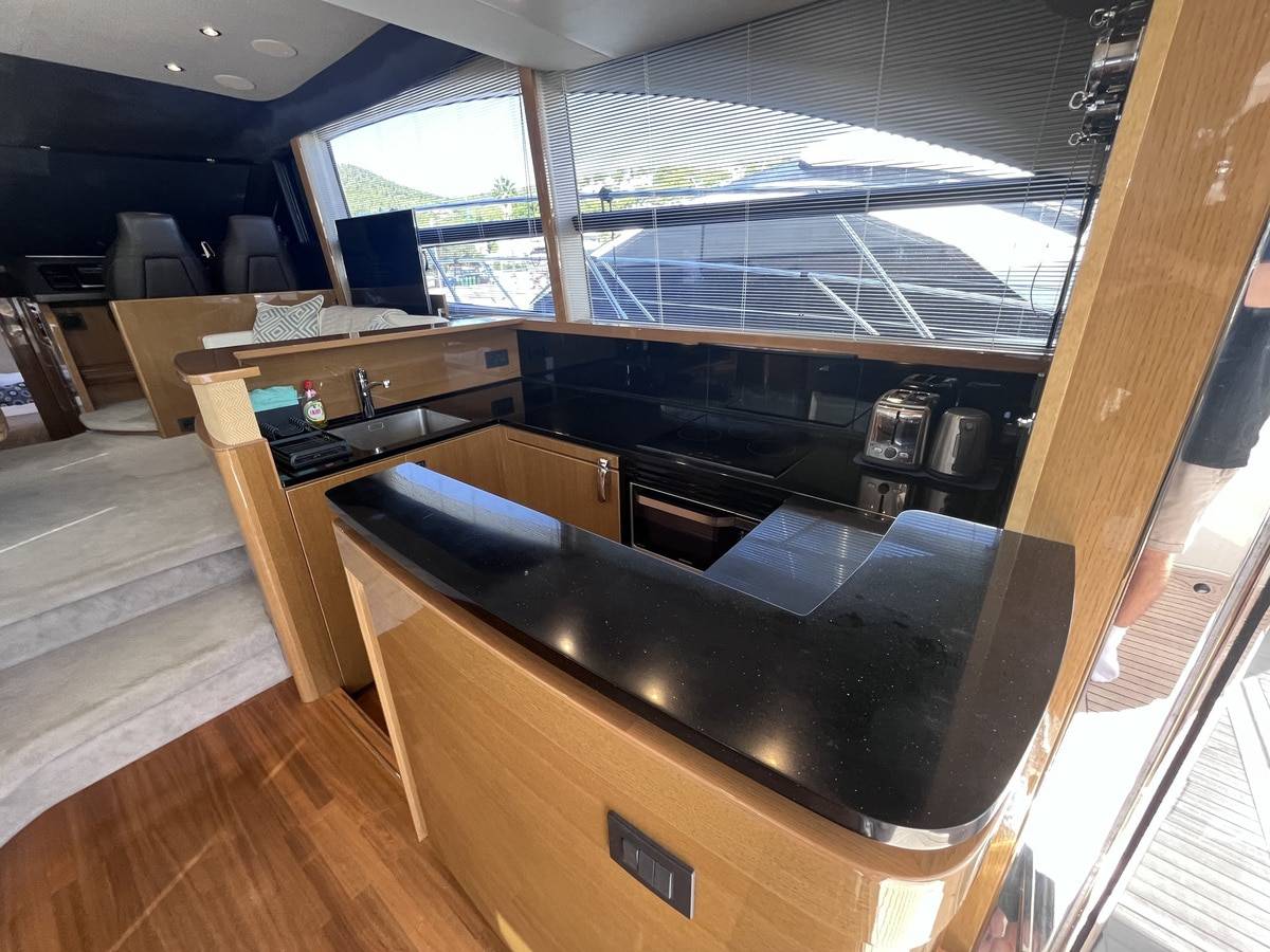 Princess 52 with Seakeeper gyro