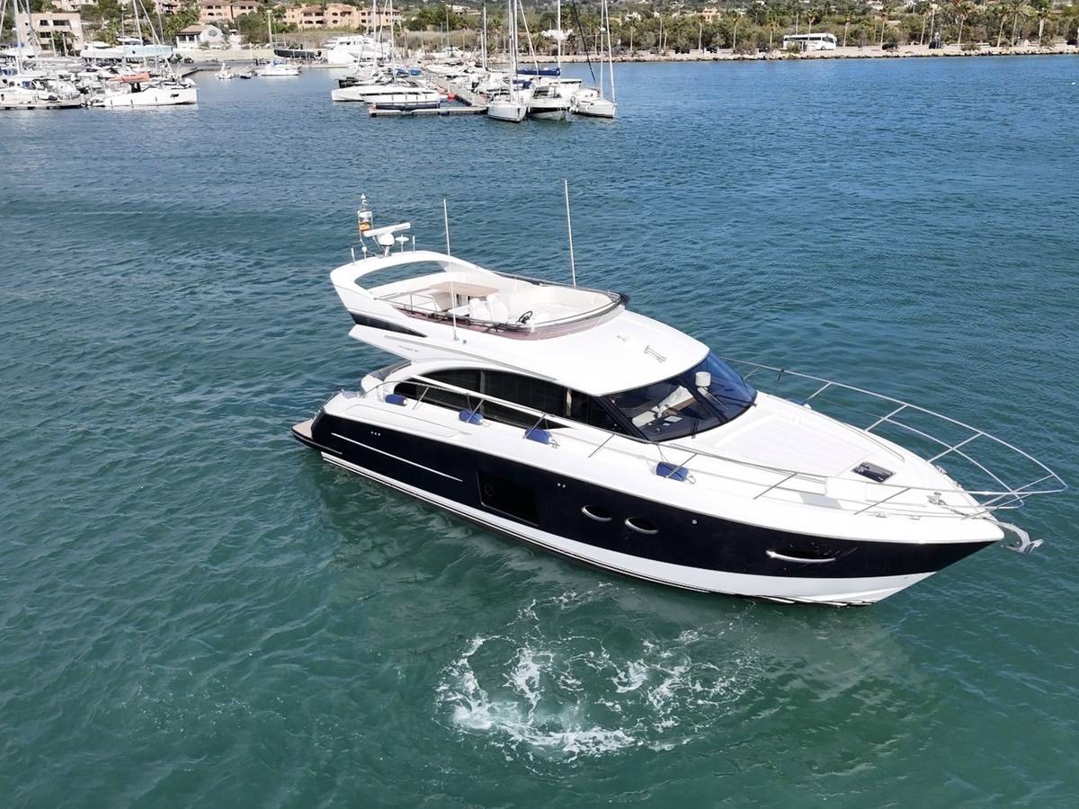 Princess 52 with Seakeeper gyro