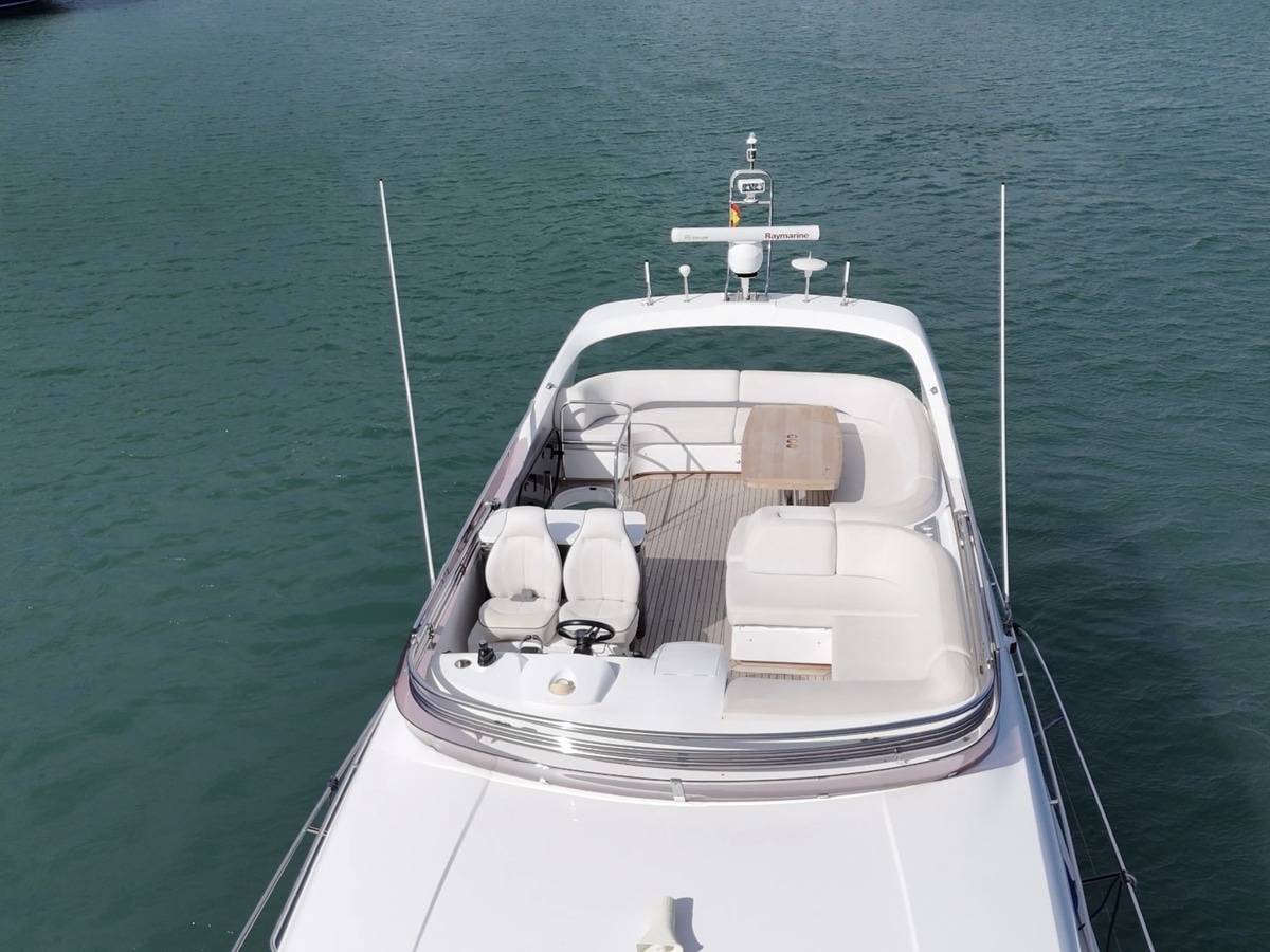 Princess 52 with Seakeeper gyro
