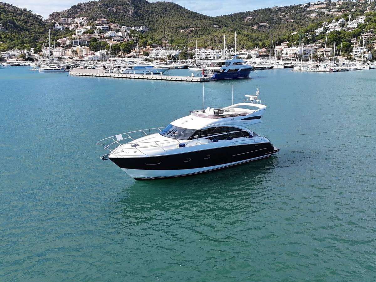 Princess 52 with Seakeeper gyro