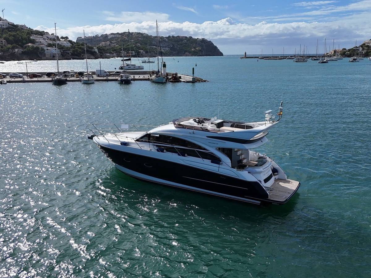 Princess 52 with Seakeeper gyro