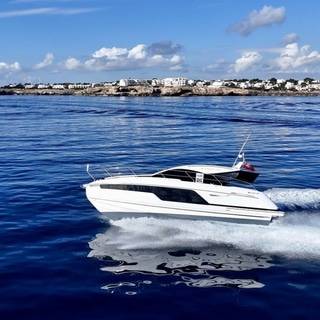 Boat image 10