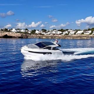 Boat image 3