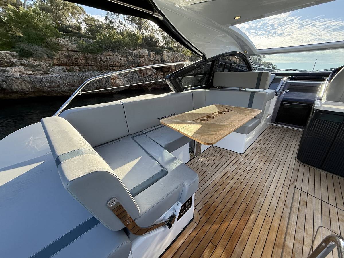 Fairline 40