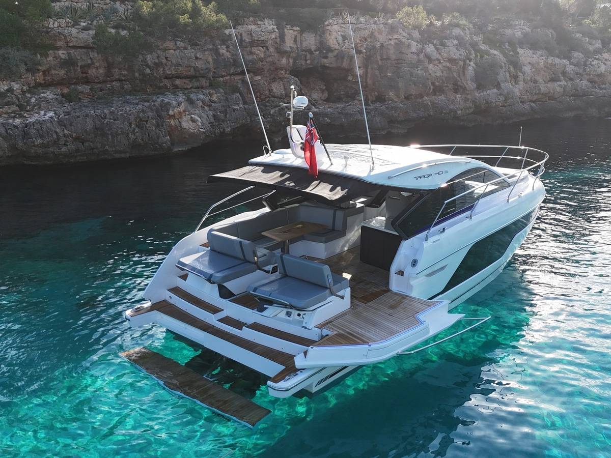 Fairline 40