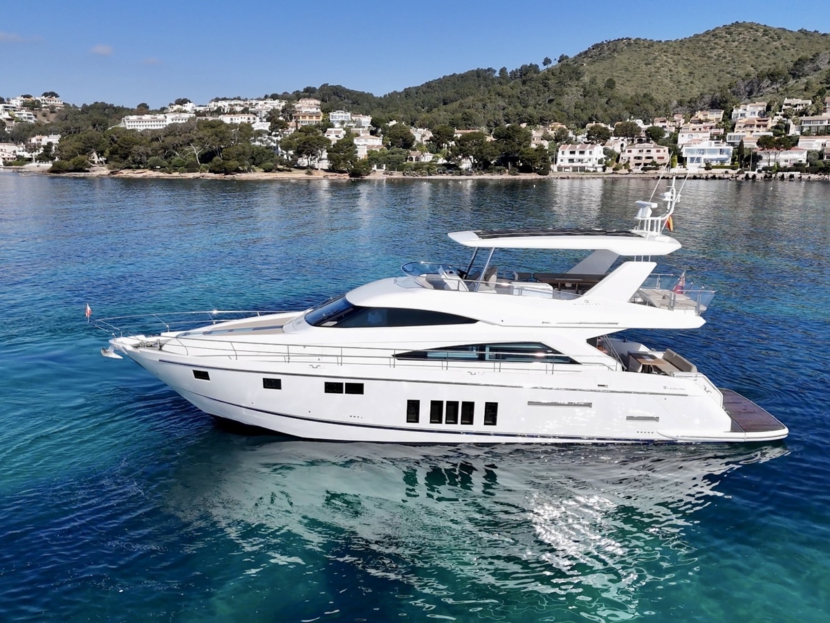 Fairline 65