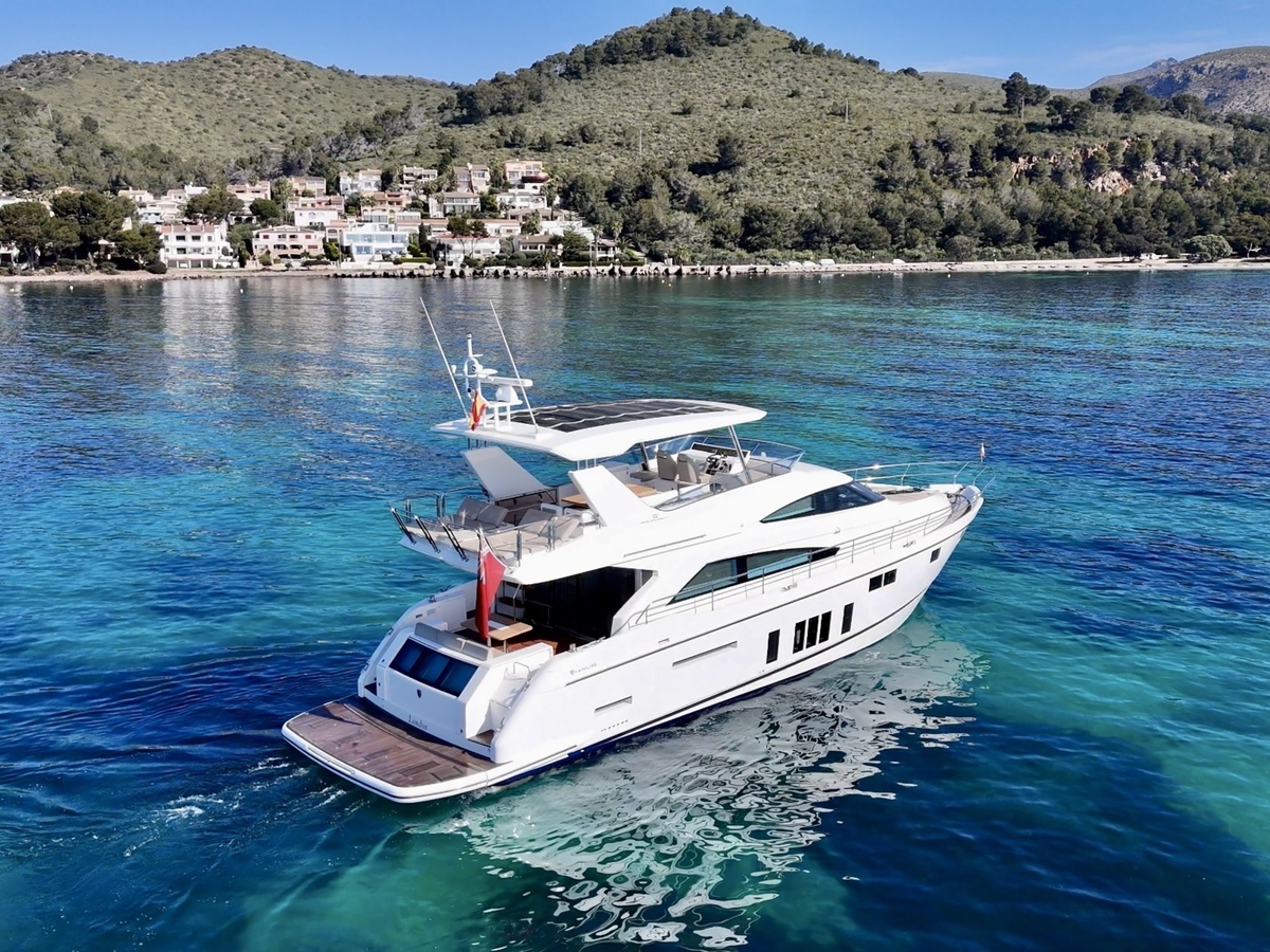 Fairline 65