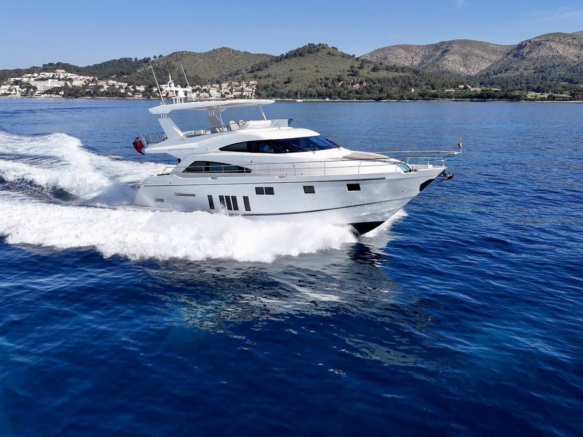 Fairline 65