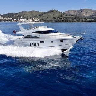 Boat image 1