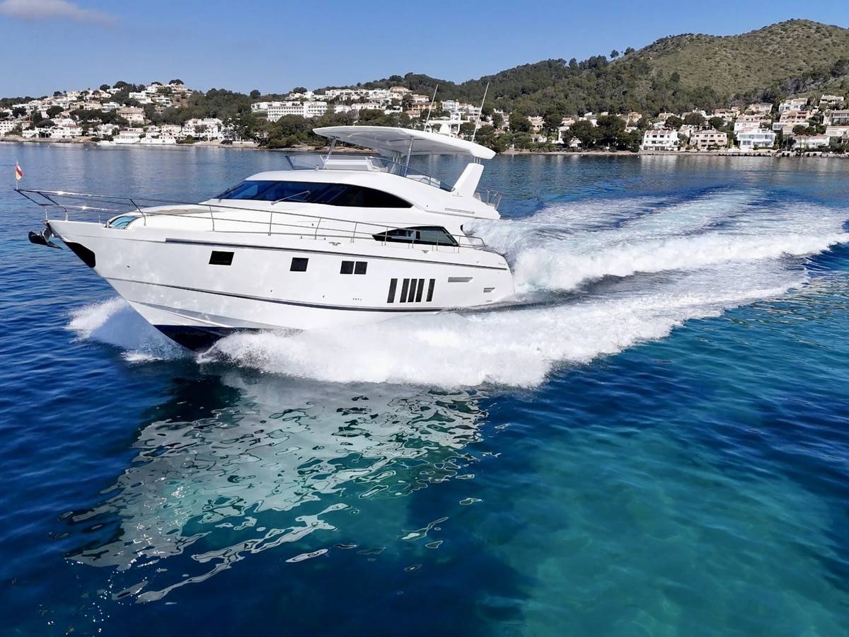 Fairline 65