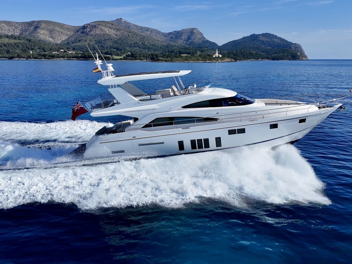 Fairline 65