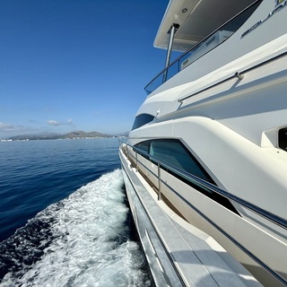 Boat image 13