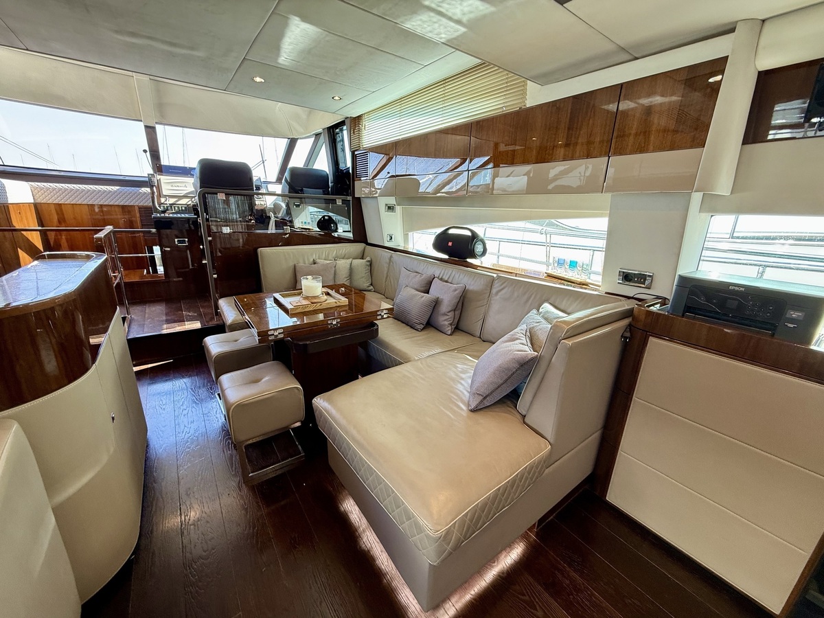 Fairline 65