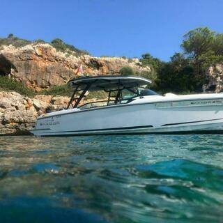 Boat image 1