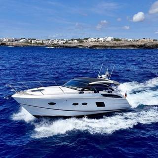 Boat image 1
