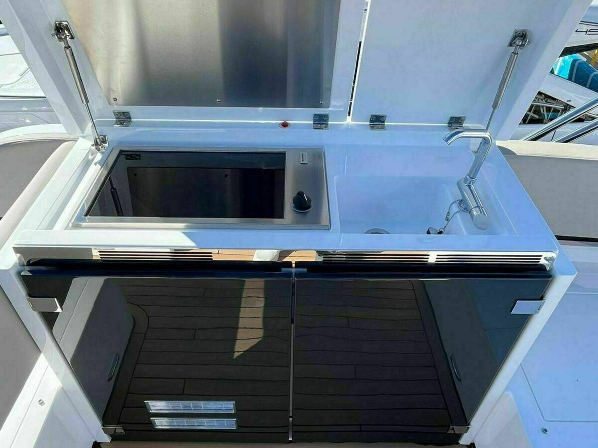 Fairline 50