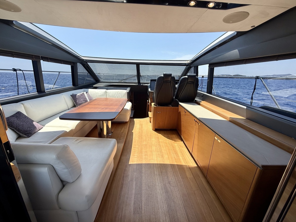 Princess 58 Deck