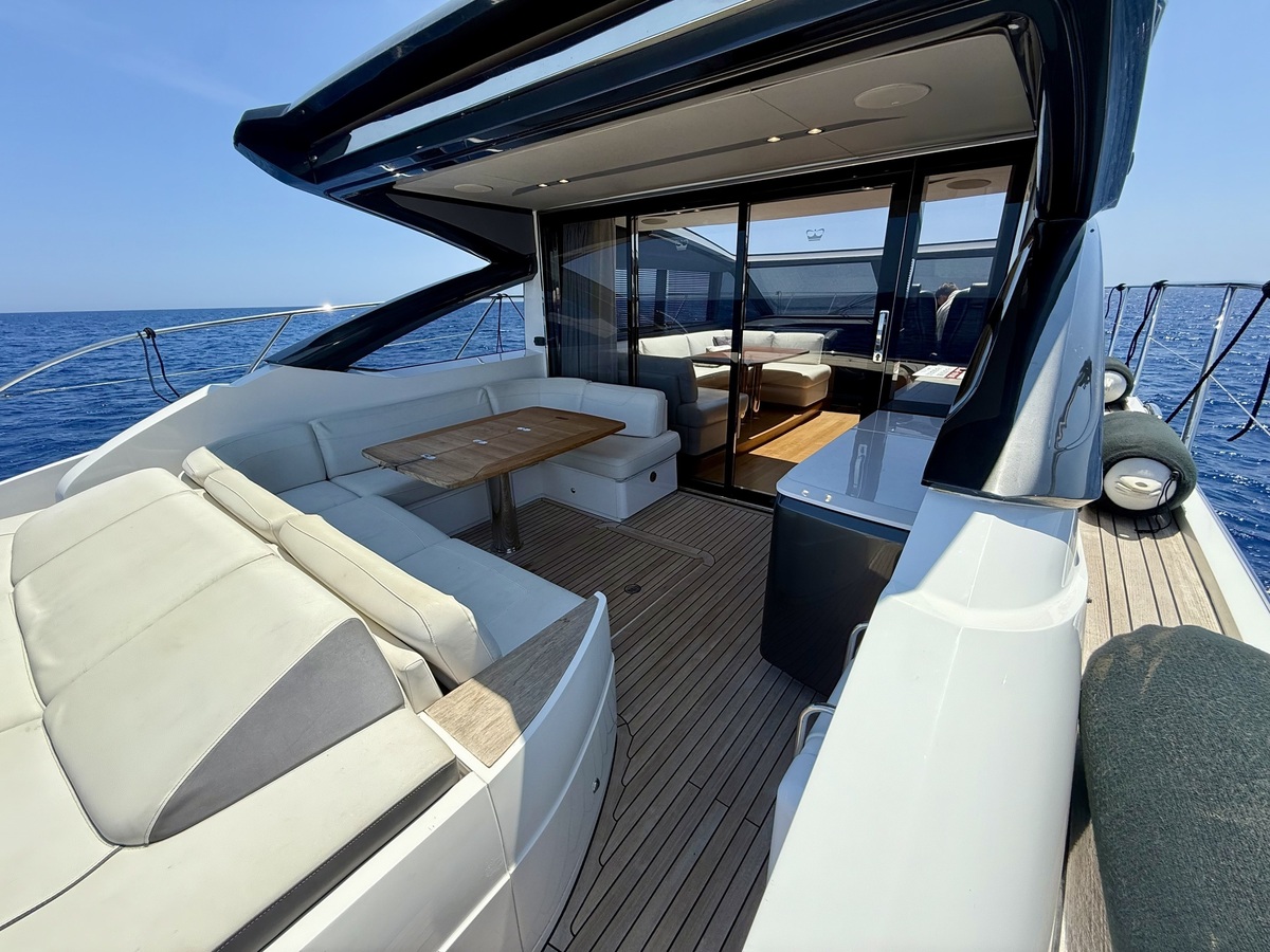 Princess 58 Deck