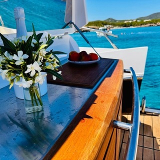 Boat image 10