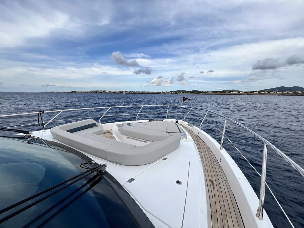 Fairline 58