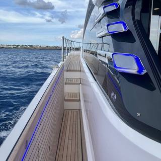 Boat image 18