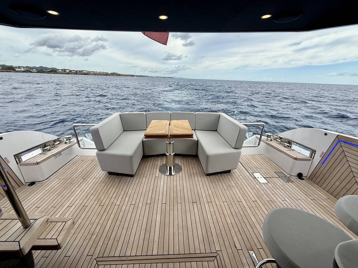 Fairline 58