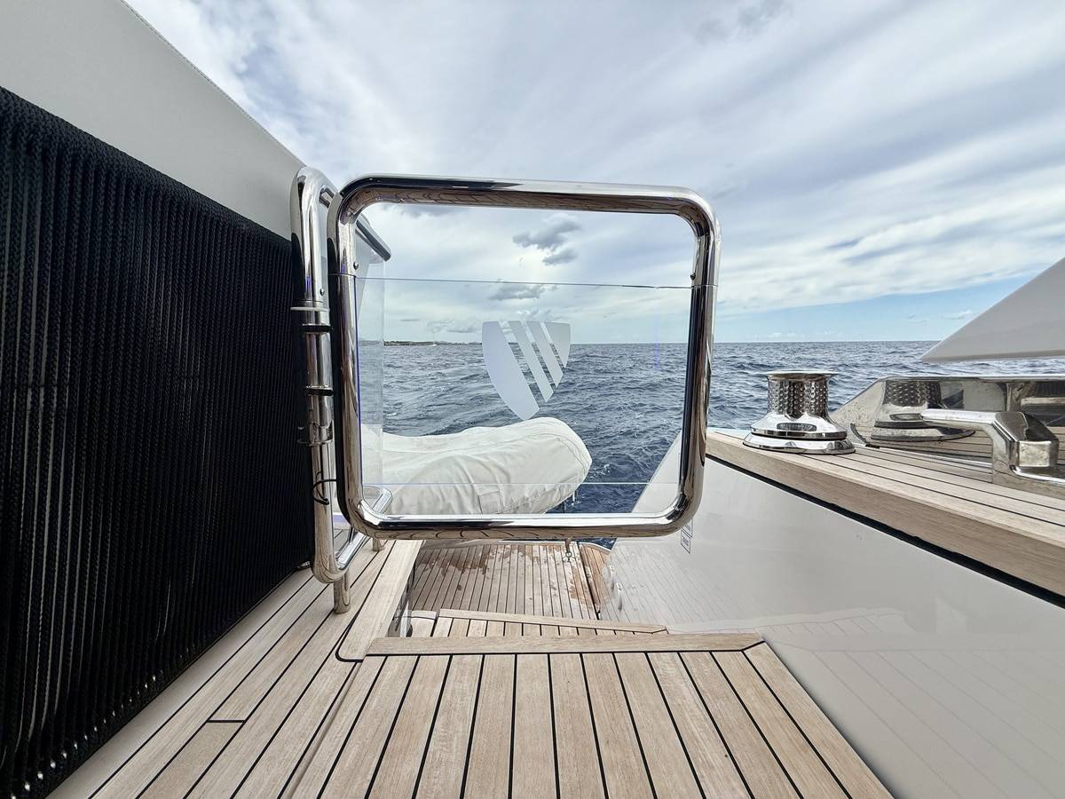 Fairline 58