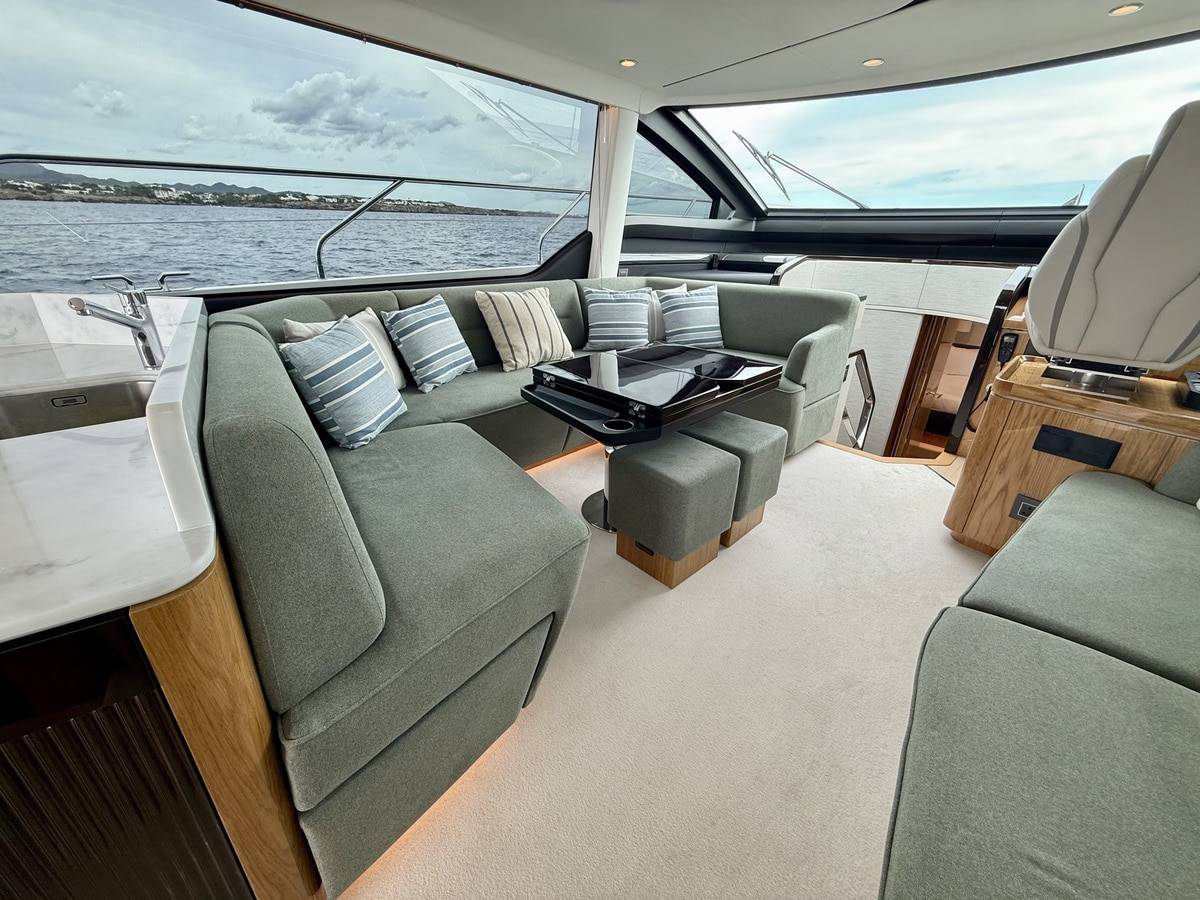 Fairline 58