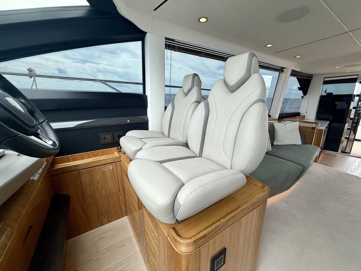 Fairline 58