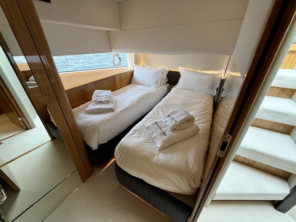 Fairline 58