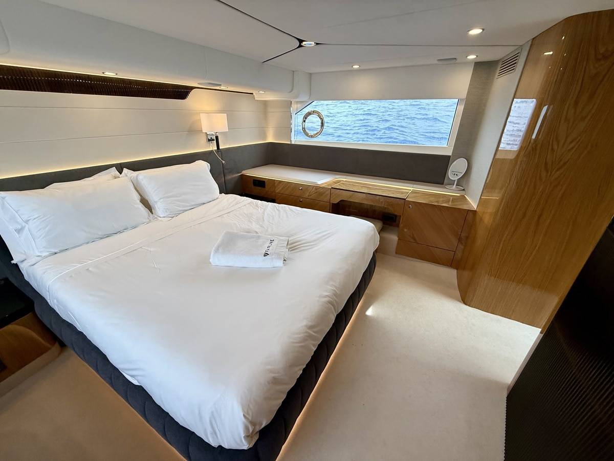 Fairline 58