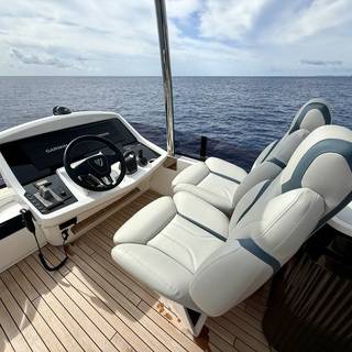 Boat image 13