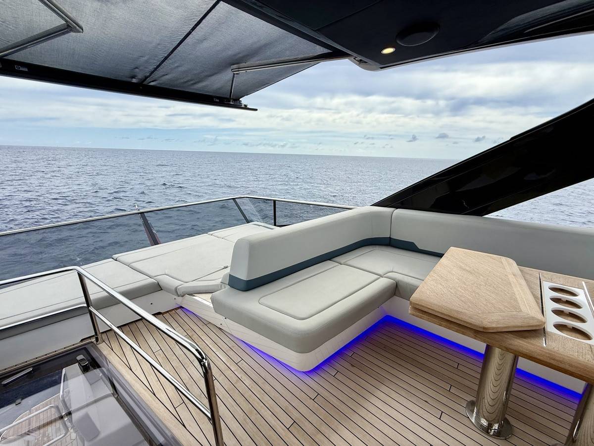 Fairline 58